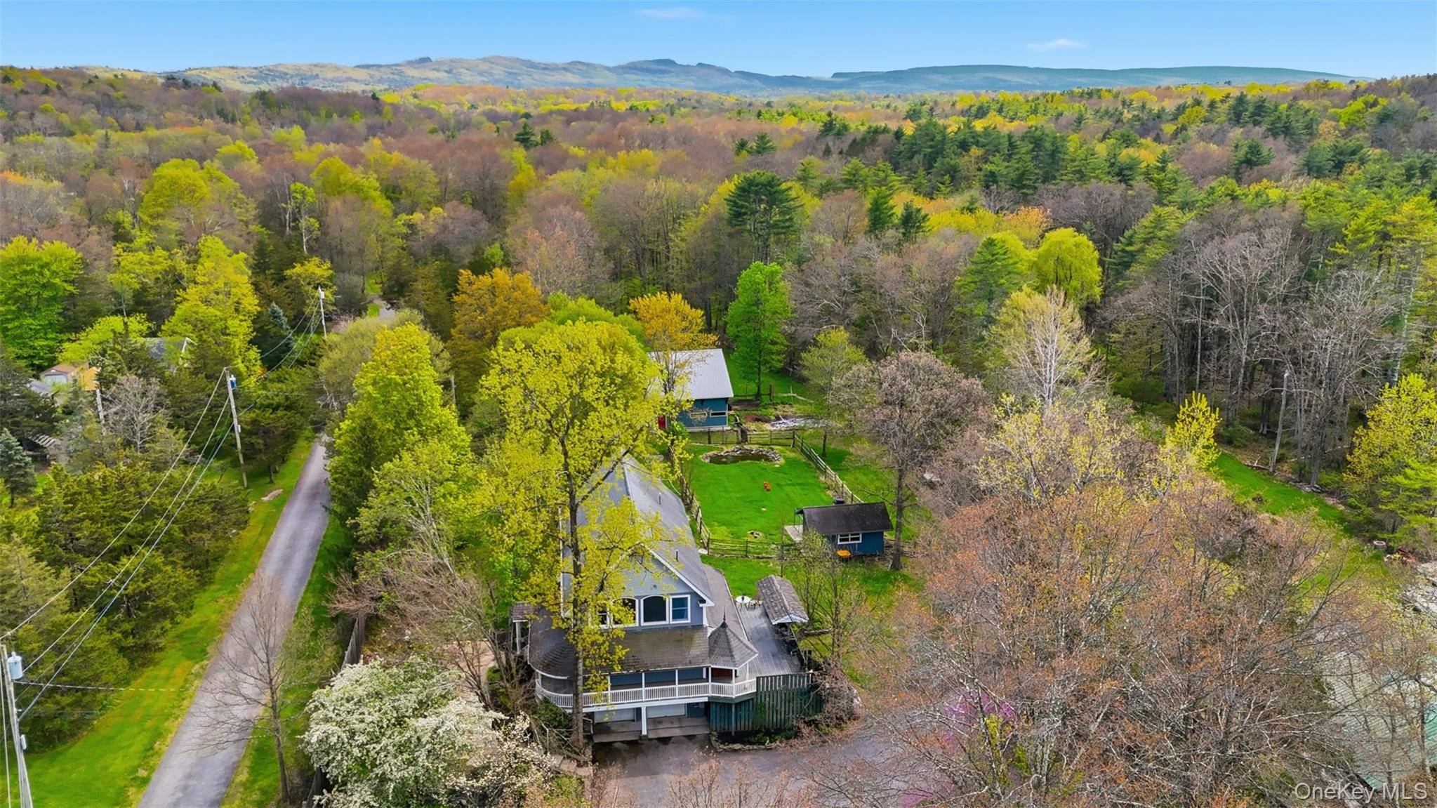 Casa de 4 Dormitorios en Venta en Cottekill - Nueva York - EE. UU. - 1
