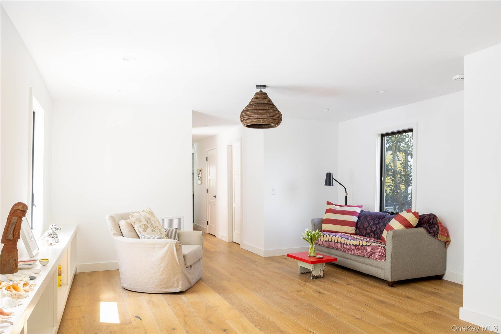 4 Bedroom Home for Sale in Cutchogue - New York - USA - 7