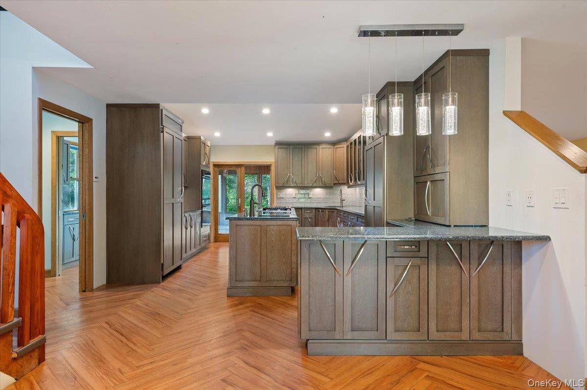 Casa com 4 Quartos à Venda em Dix Hills - Nova Iorque - EUA - 3