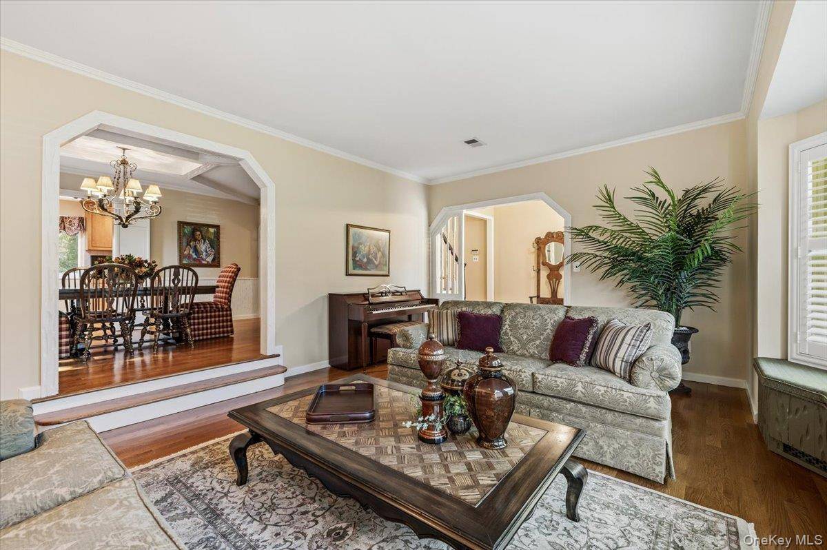 Casa com 4 Quartos à Venda em Dix Hills - Nova Iorque - EUA - 6