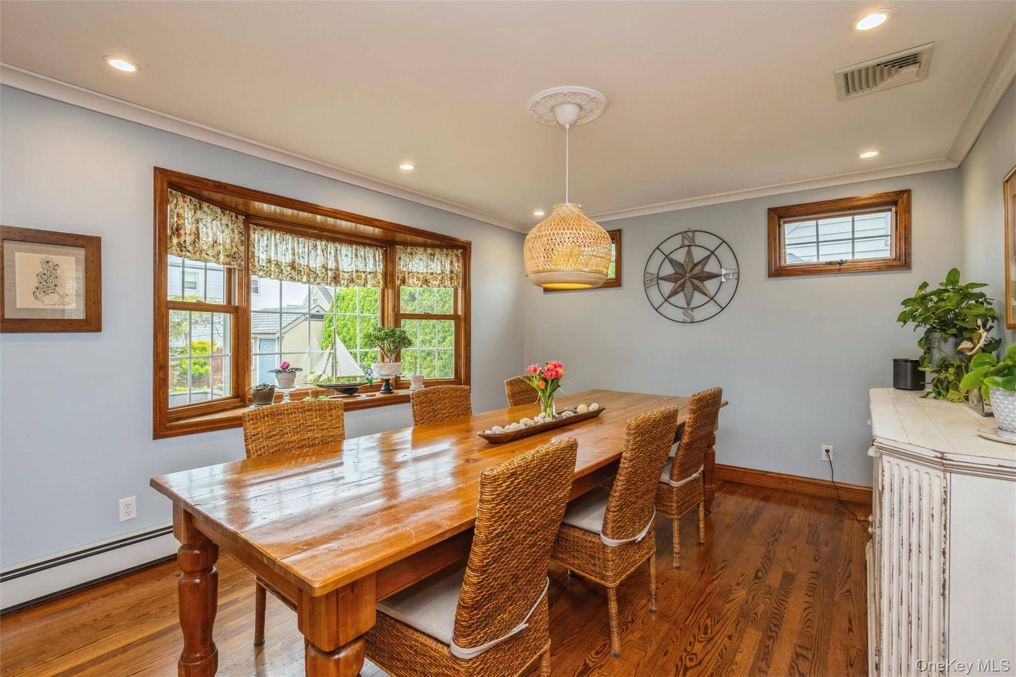 Casa de 4 Dormitorios en Venta en East Meadow - Nueva York - EE. UU. - 6