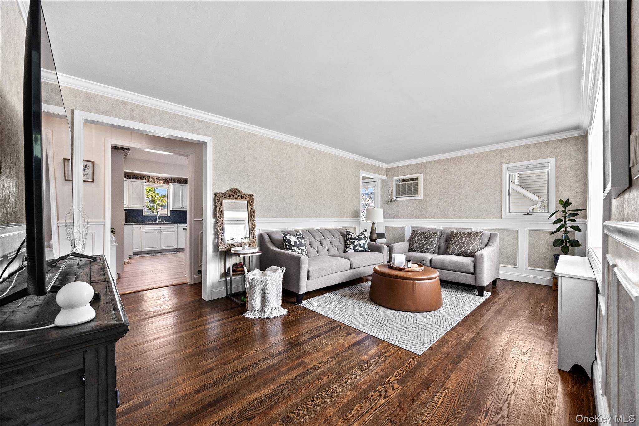 4 Bedroom Home for Sale in East Meadow - New York - USA - 3