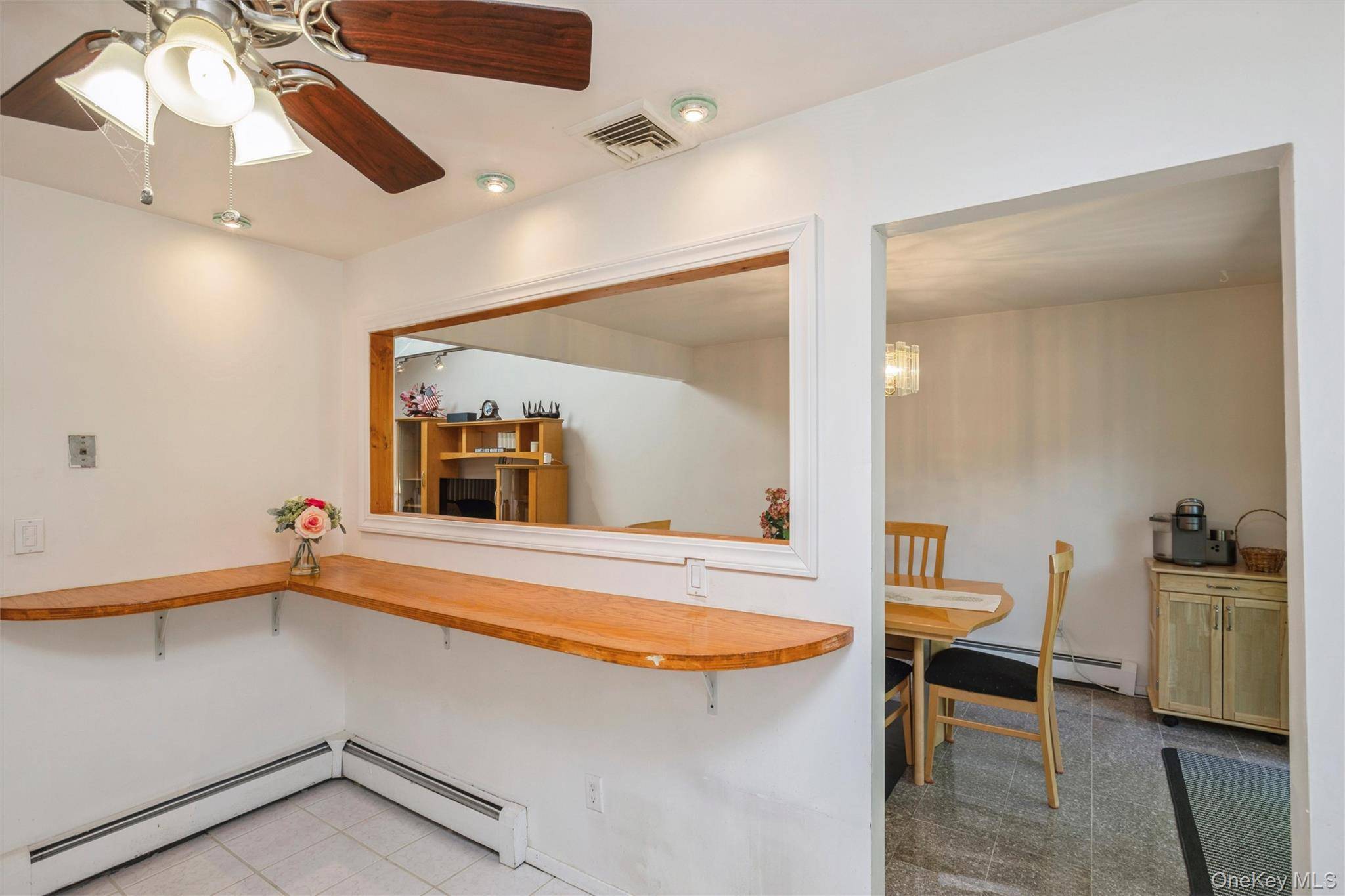 Casa com 4 Quartos à Venda em East Northport - Nova Iorque - EUA - 5