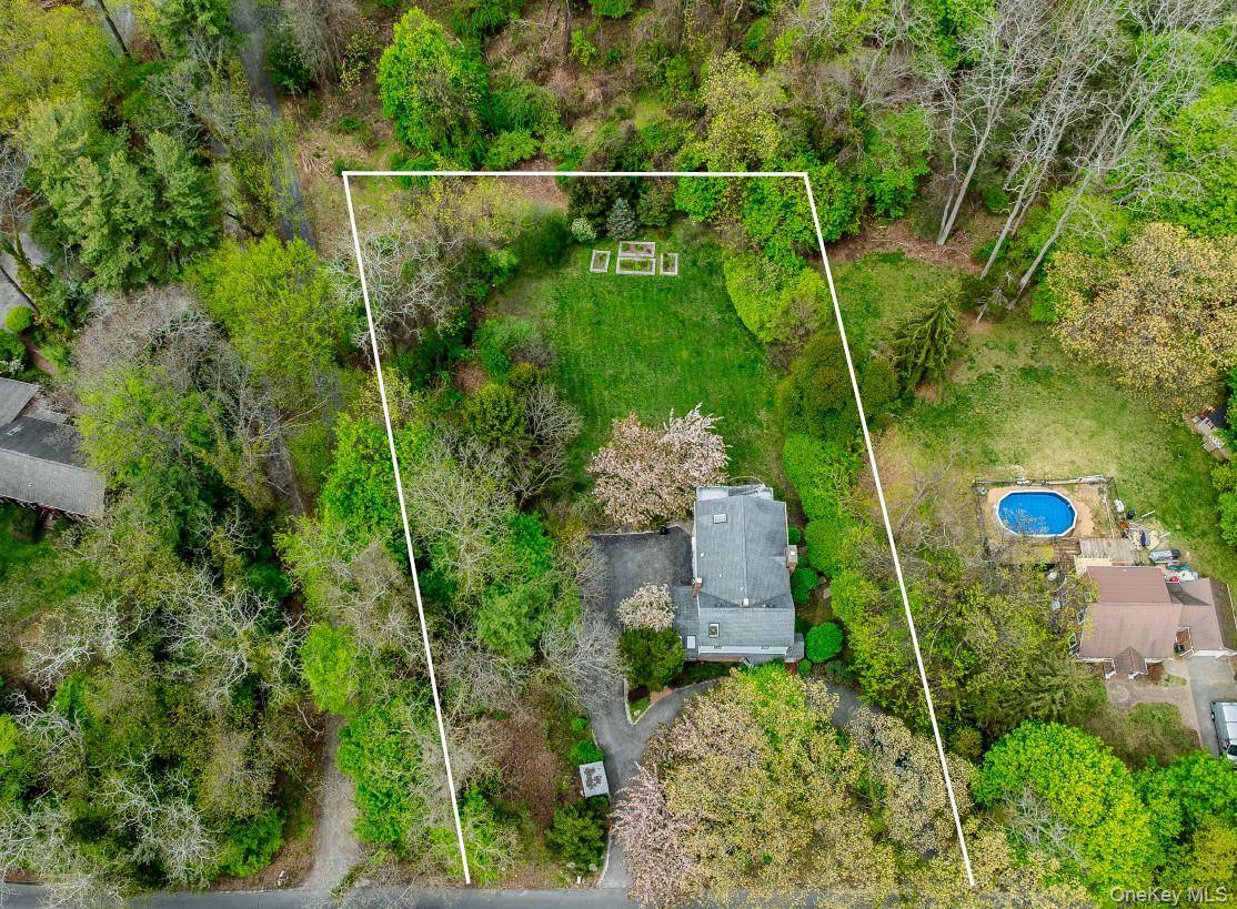Casa com 4 Quartos à Venda em East Setauket - Nova Iorque - EUA - 2