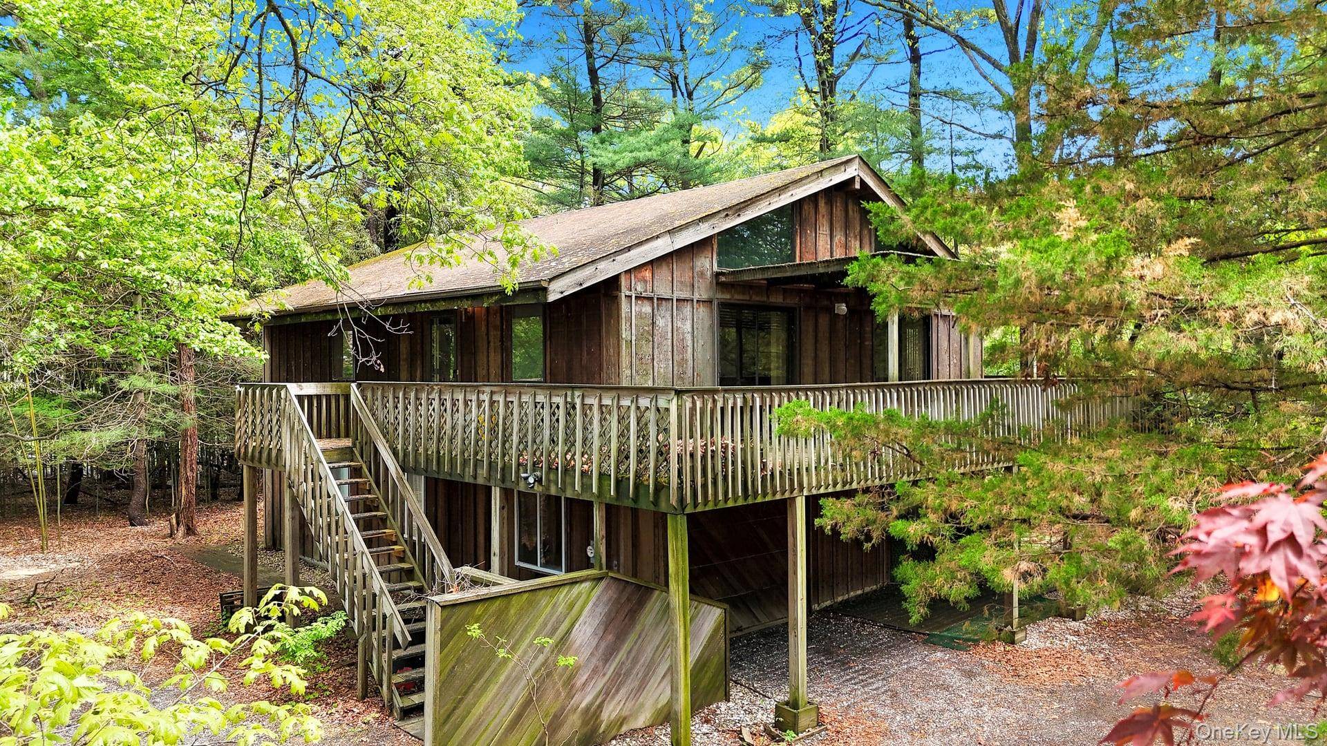 Casa com 4 Quartos à Venda em East Setauket - Nova Iorque - EUA - 2