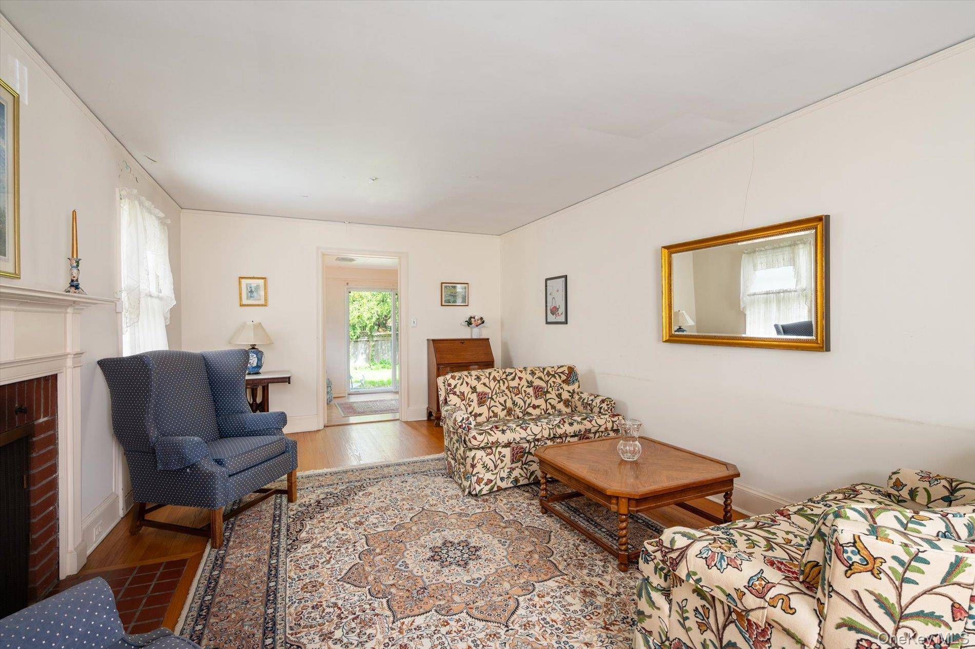 4 Bedroom Home for Sale in East Williston - New York - USA - 4