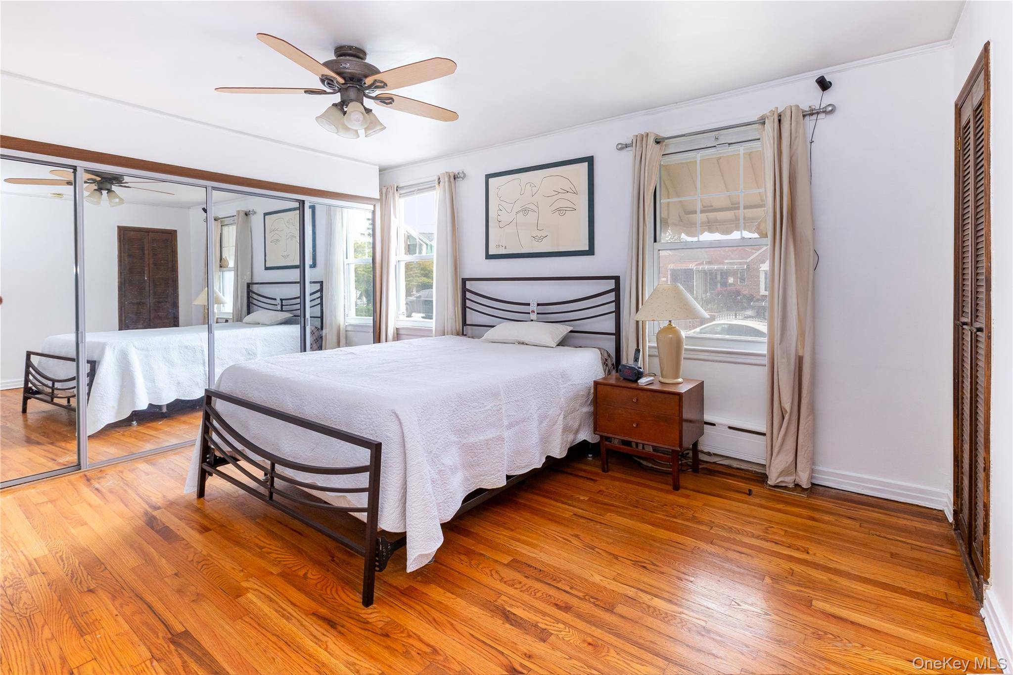 Casa com 4 Quartos à Venda em Elmhurst - Nova Iorque - EUA - 8