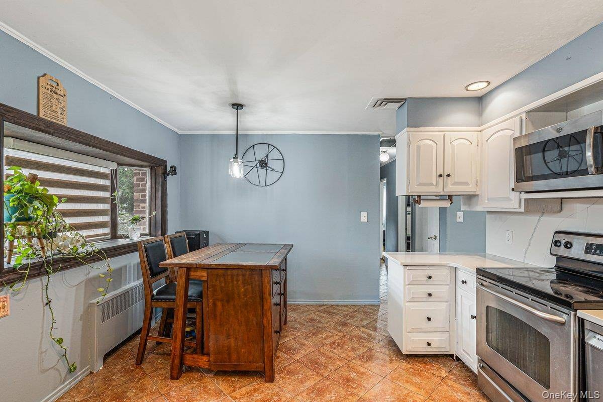 Casa com 4 Quartos à Venda em Elmont - Nova Iorque - EUA - 8
