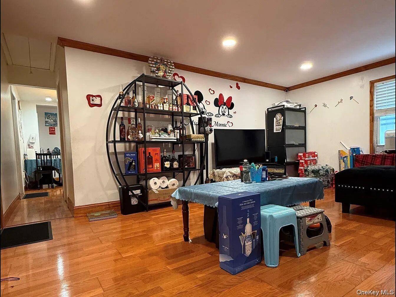 Casa com 4 Quartos à Venda em Elmont - Nova Iorque - EUA - 4