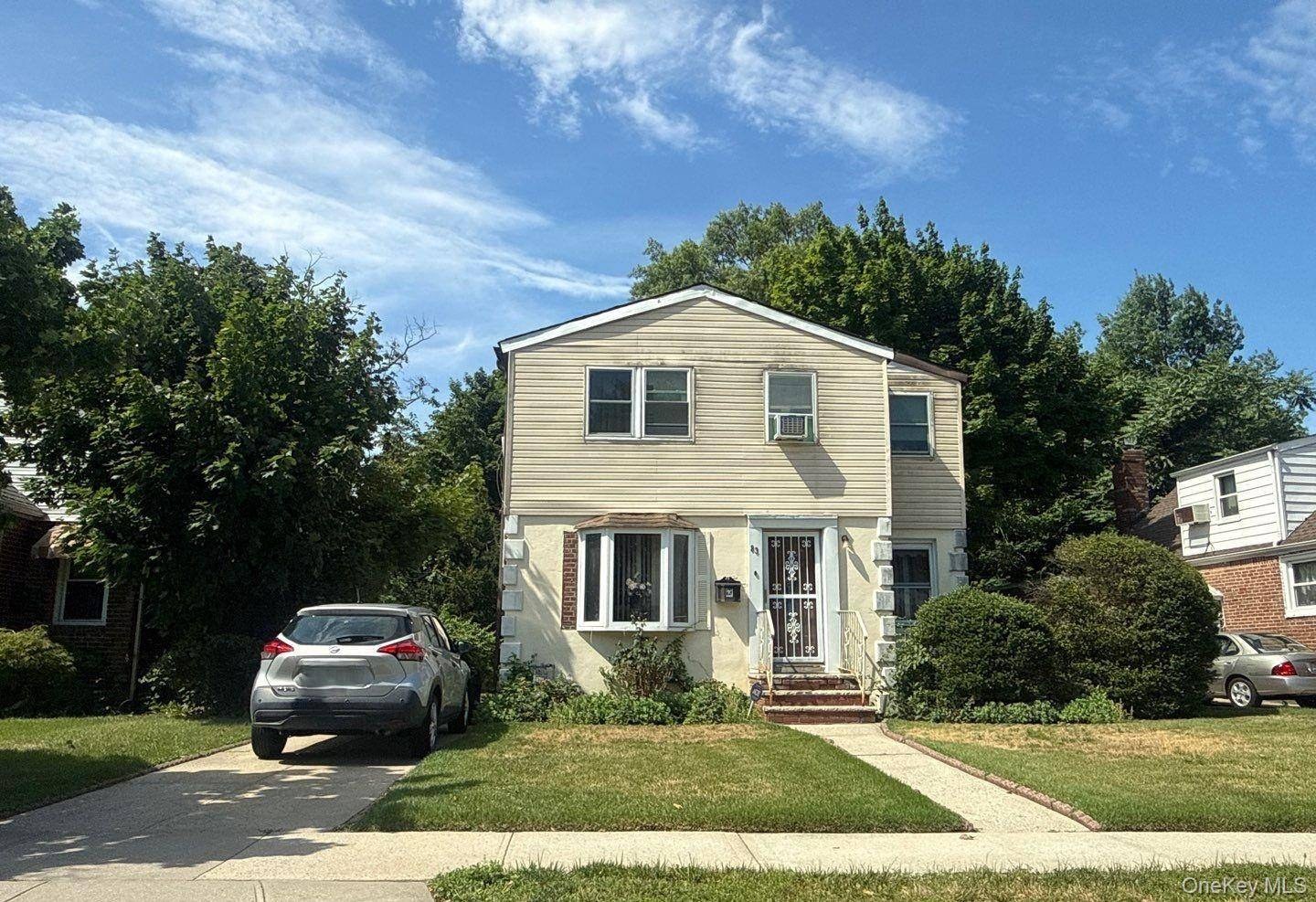 Casa com 4 Quartos à Venda em Elmont - Nova Iorque - EUA - 1