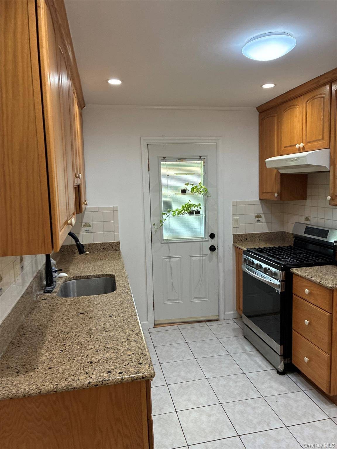 Casa com 4 Quartos à Venda em Elmont - Nova Iorque - EUA - 6