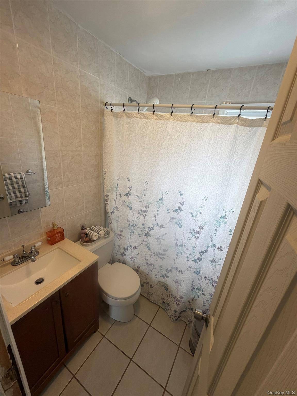 Casa com 4 Quartos à Venda em Elmont - Nova Iorque - EUA - 8