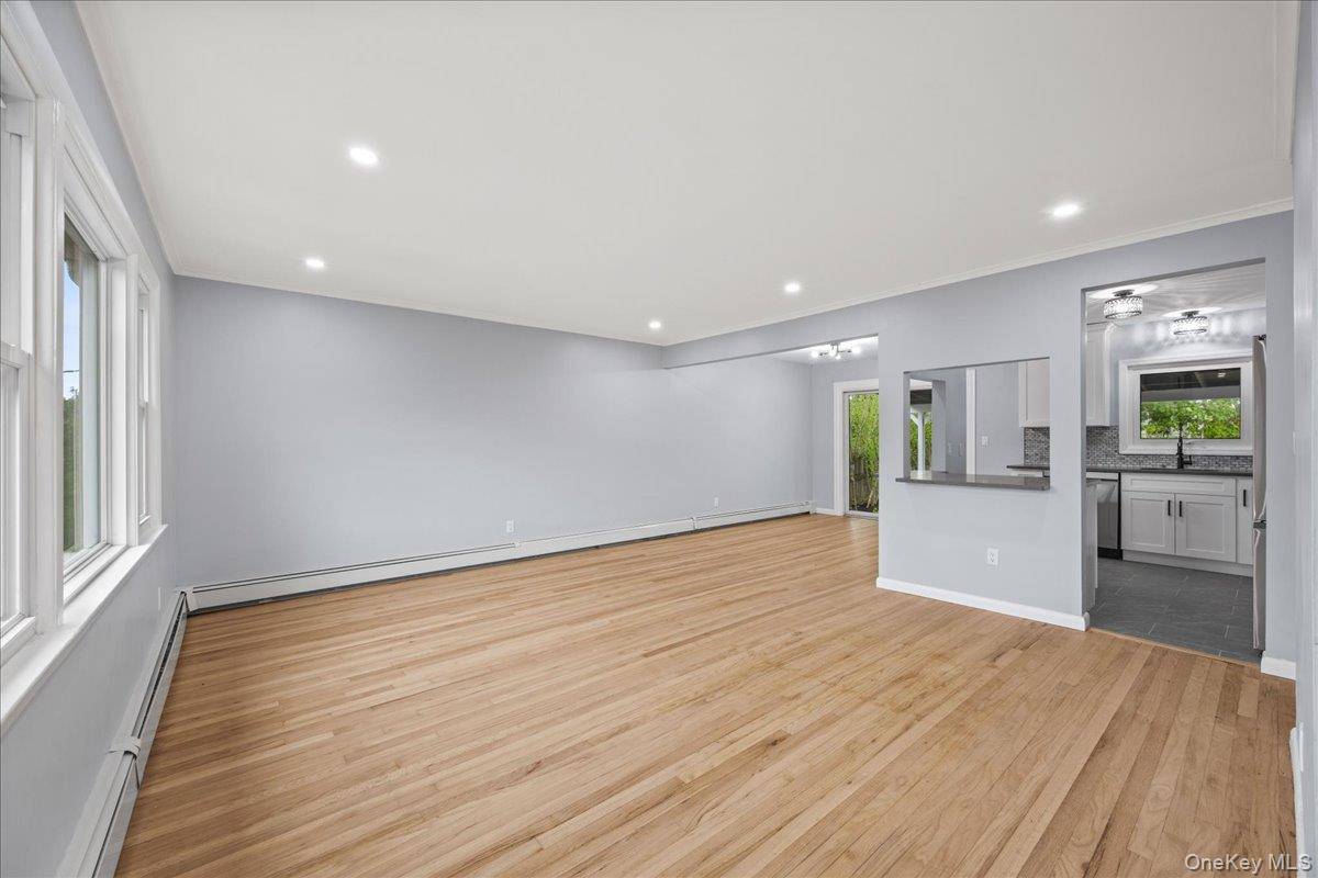4 Bedroom Home for Sale in Elmsford - New York - USA - 2