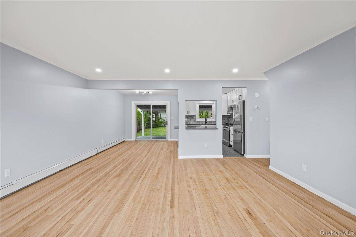 4 Bedroom Home for Sale in Elmsford - New York - USA - 3