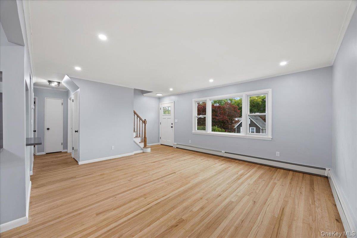 4 Bedroom Home for Sale in Elmsford - New York - USA - 5