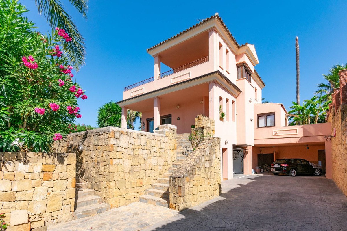 Casa com 4 Quartos à Venda em Estepona - Costa del Sol - 3