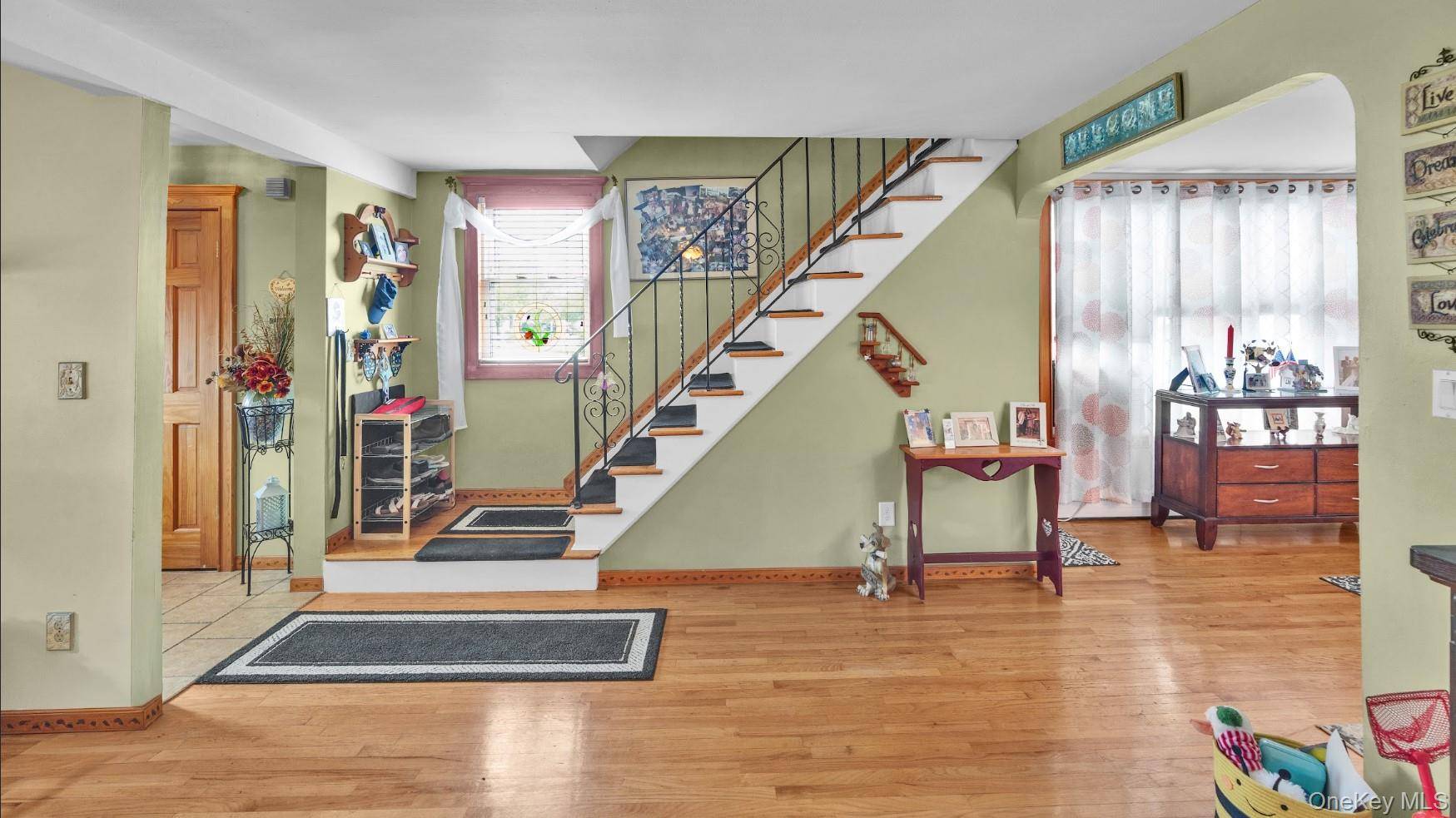 Casa com 4 Quartos à Venda em Farmingdale - Nova Iorque - EUA - 3