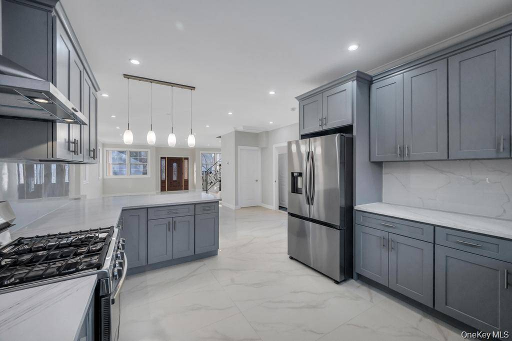 Casa de 4 Dormitorios en Venta en Floral Park - Nueva York - EE. UU. - 6