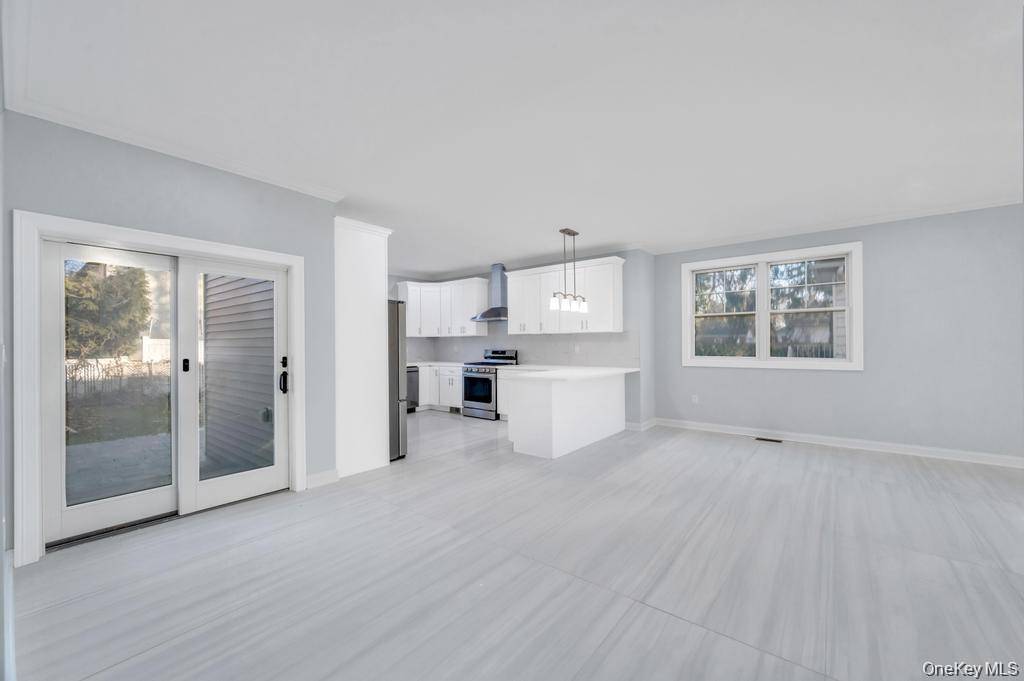 Casa com 4 Quartos à Venda em Floral Park - Nova Iorque - EUA - 8