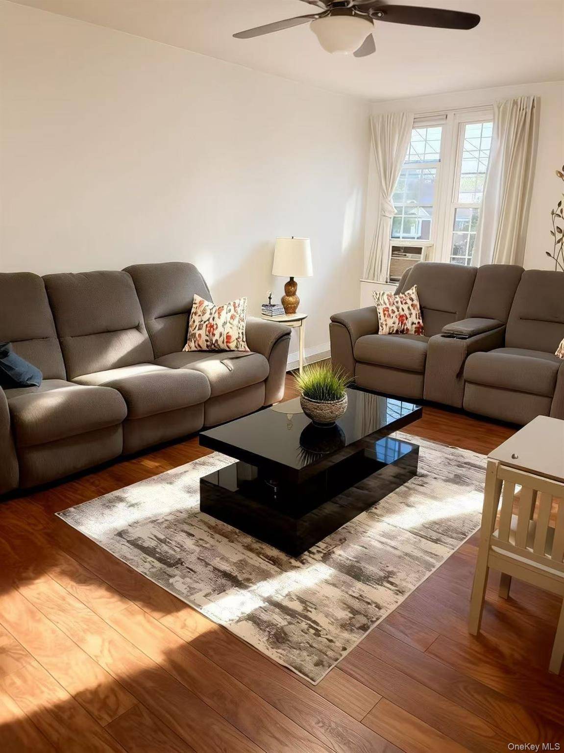 Casa com 4 Quartos à Venda em Floral Park - Nova Iorque - EUA - 5