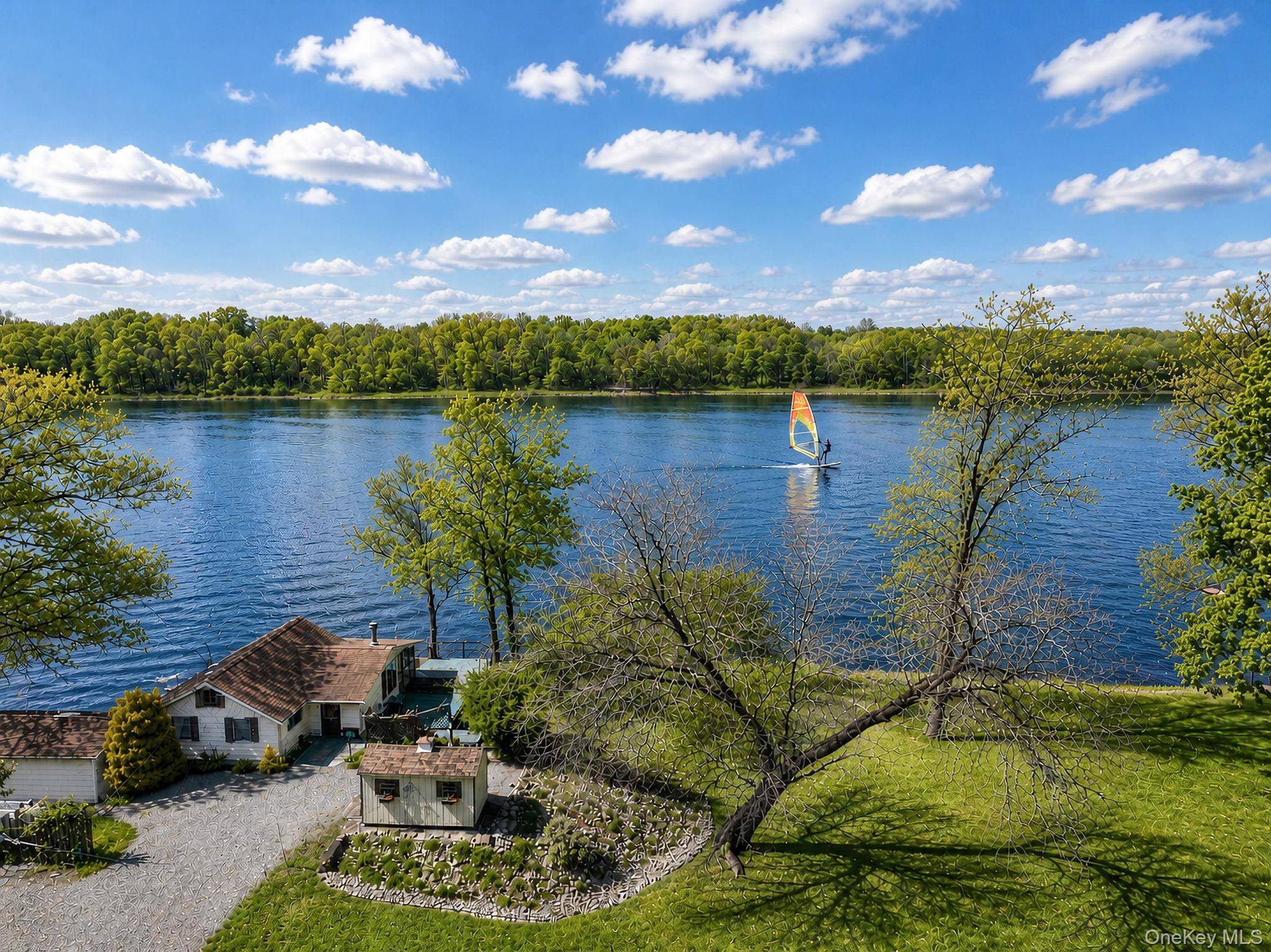 4 Bedroom Home for Sale in Florida - New York - USA - 7