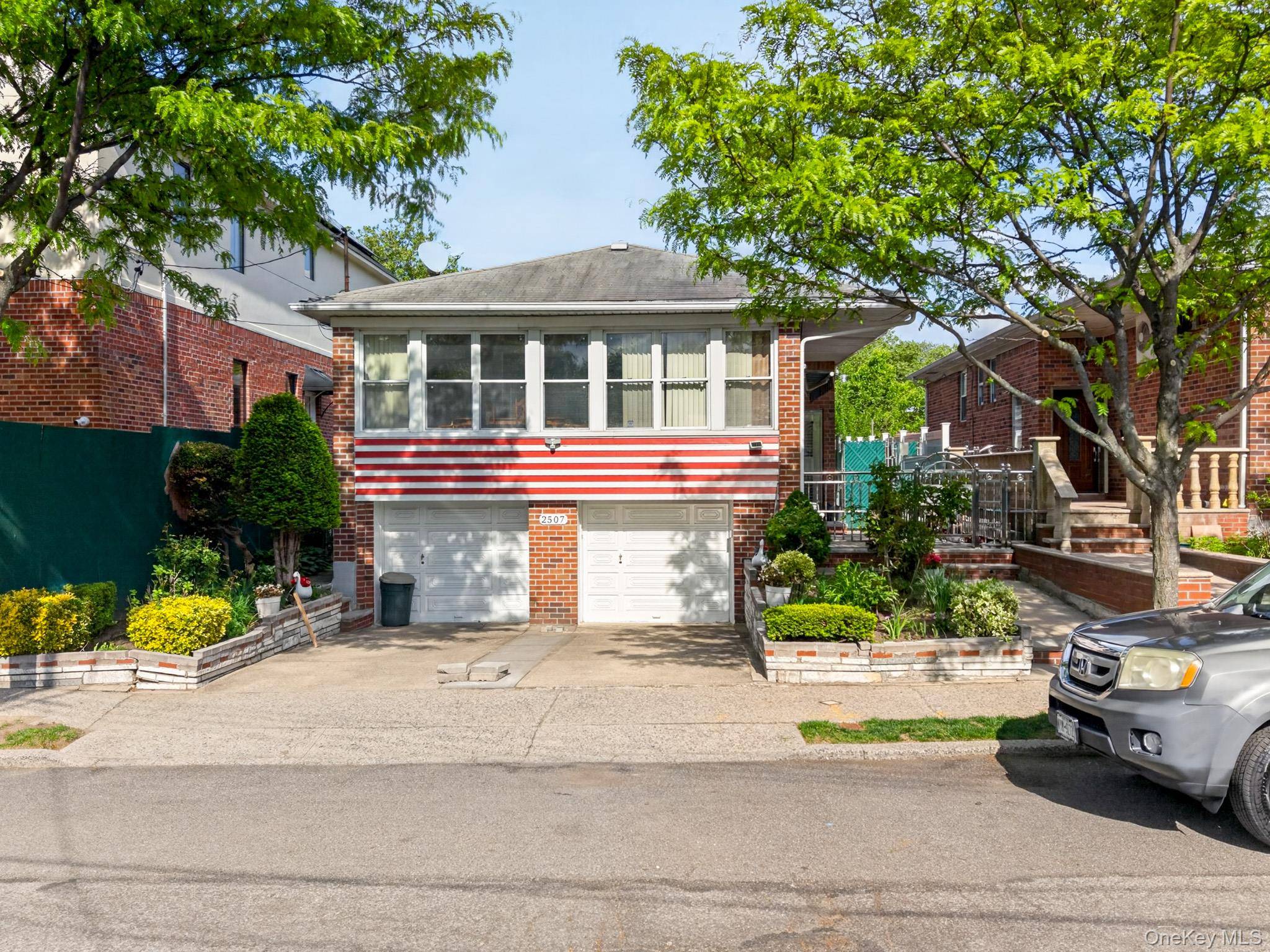 4 Bedroom Home for Sale in Flushing - New York - USA - 1