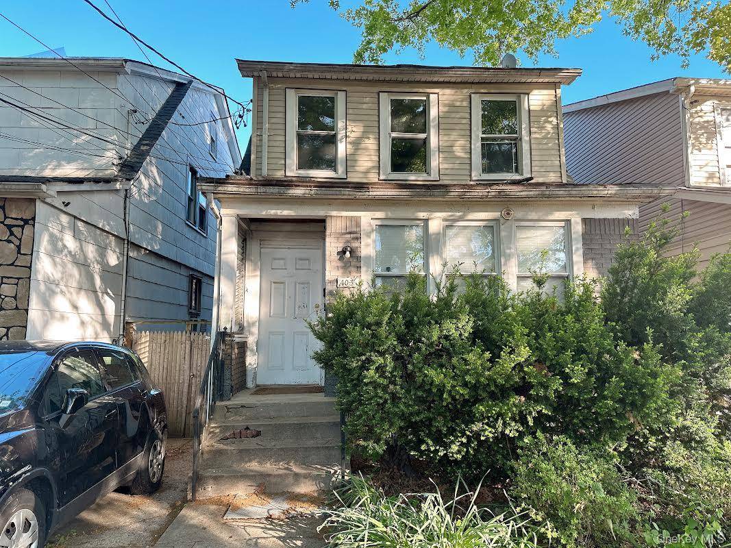 Casa com 4 Quartos à Venda em Flushing - Nova Iorque - EUA - 1