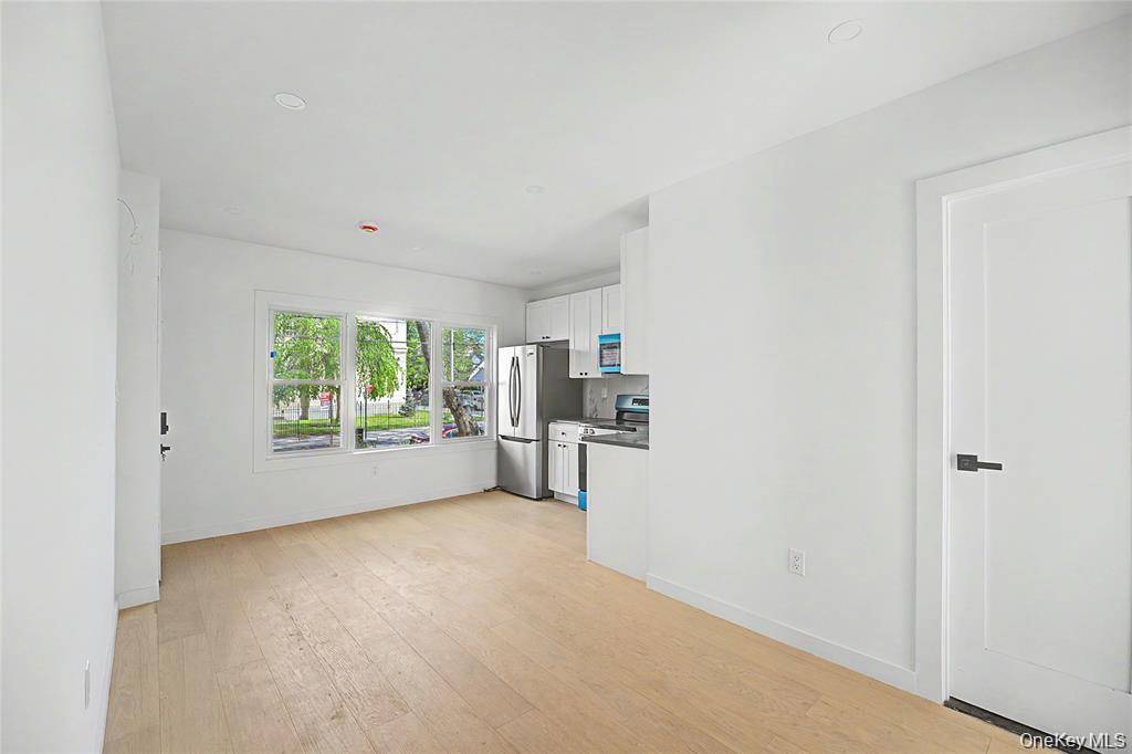 Casa de 4 Dormitorios en Venta en Forest Hills - Nueva York - EE. UU. - 5