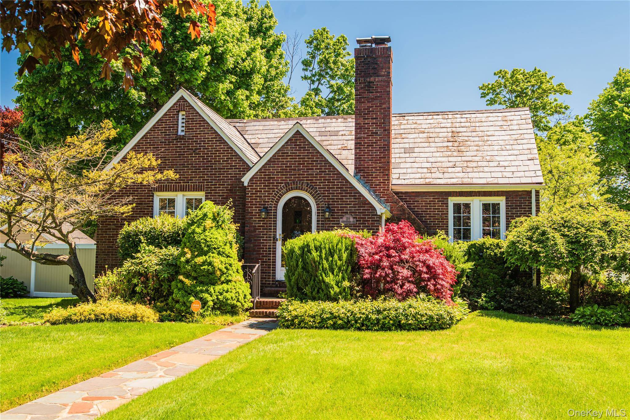 Casa de 4 Dormitorios en Venta en Freeport - Nueva York - EE. UU. - 2