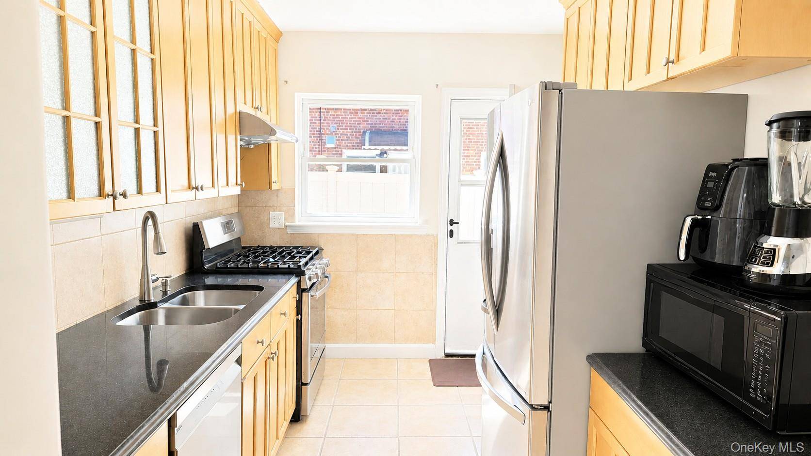 Casa com 4 Quartos à Venda em Fresh Meadows - Nova Iorque - EUA - 5