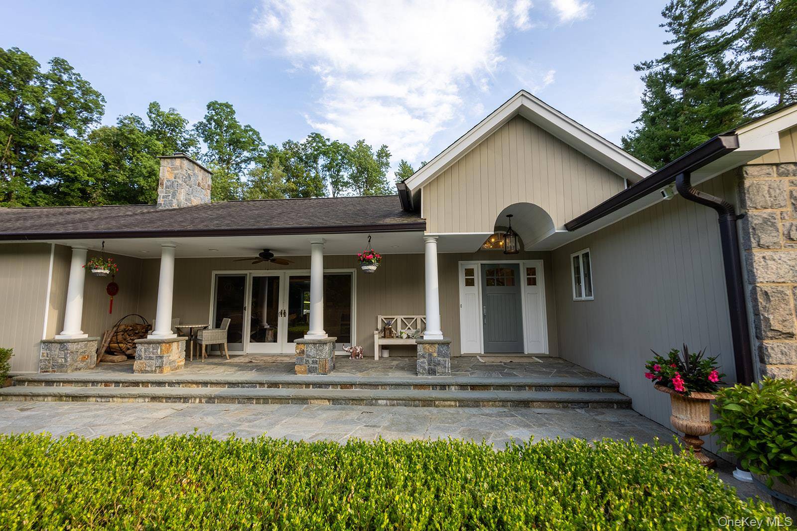 Casa de 4 Dormitorios en Venta en Glen Head, Nueva York, EE. UU. - 3