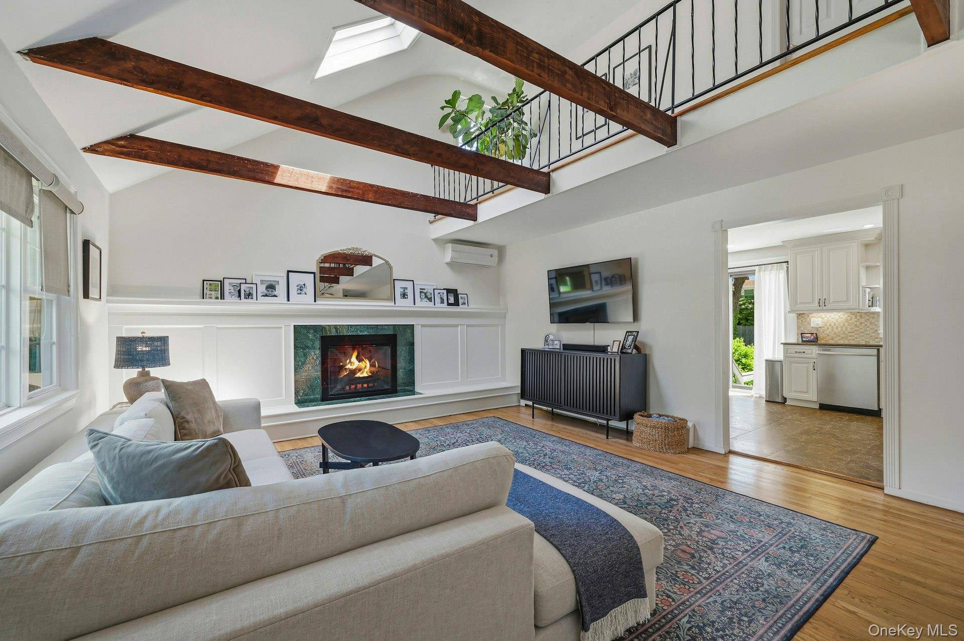 Casa de 4 Dormitorios en Venta en Greenlawn - Nueva York - EE. UU. - 2