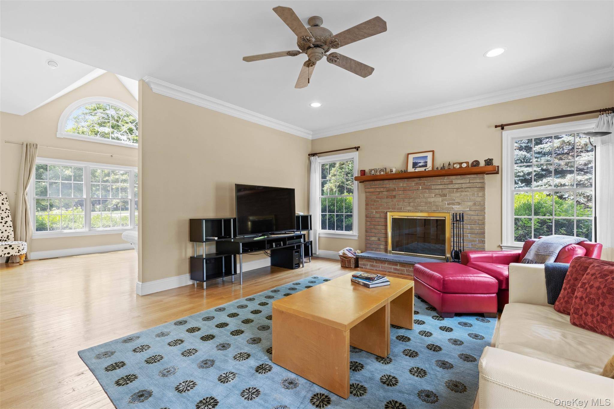 Maison de 4 Chambres à Vendre à Greenport, New York, États-Unis - 7