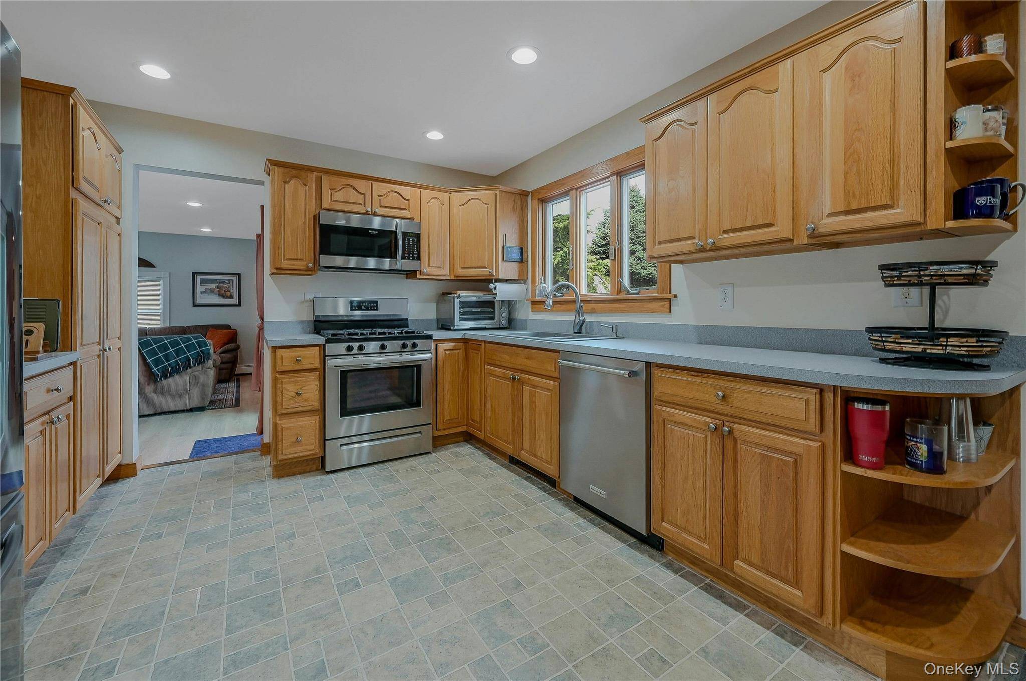 Maison de 4 Chambres à Vendre à Greenport, New York, États-Unis - 6