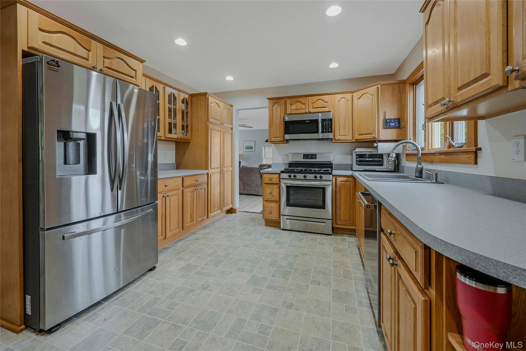 Maison de 4 Chambres à Vendre à Greenport, New York, États-Unis - 7