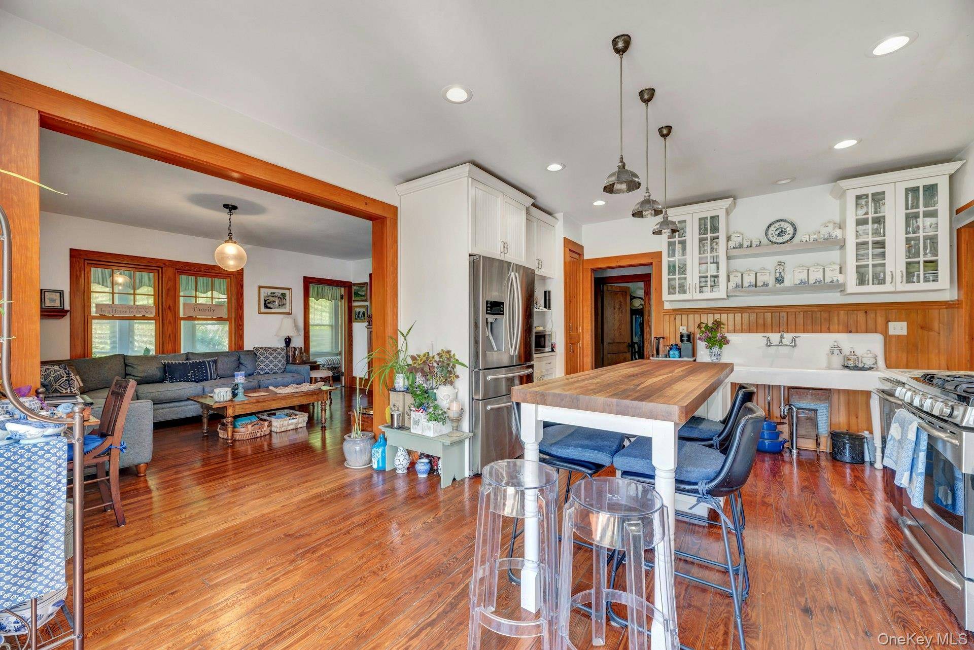 4 Bedroom Home for Sale in Greenport - New York - USA - 8