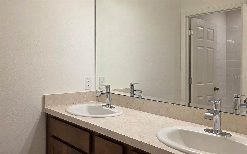 4 Bedroom Home for Sale in Groveland - Florida - USA - 5