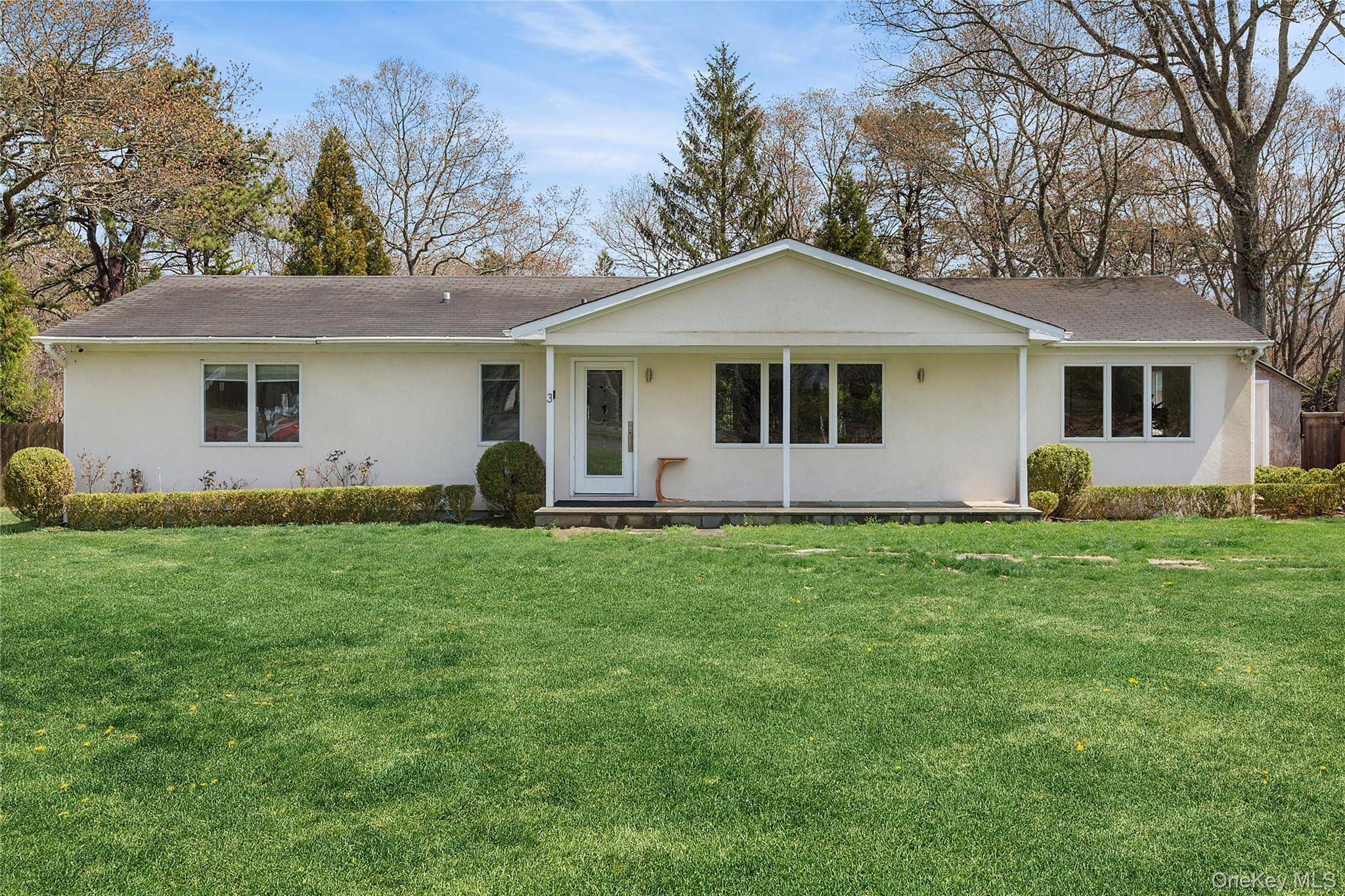 Casa com 4 Quartos à Venda em Hampton Bays - Nova Iorque - EUA - 1