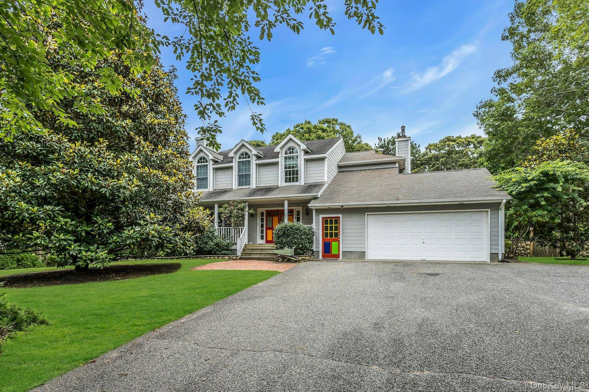 Casa de 4 Dormitorios en Venta en Hampton Bays - Nueva York - EE. UU. - 1