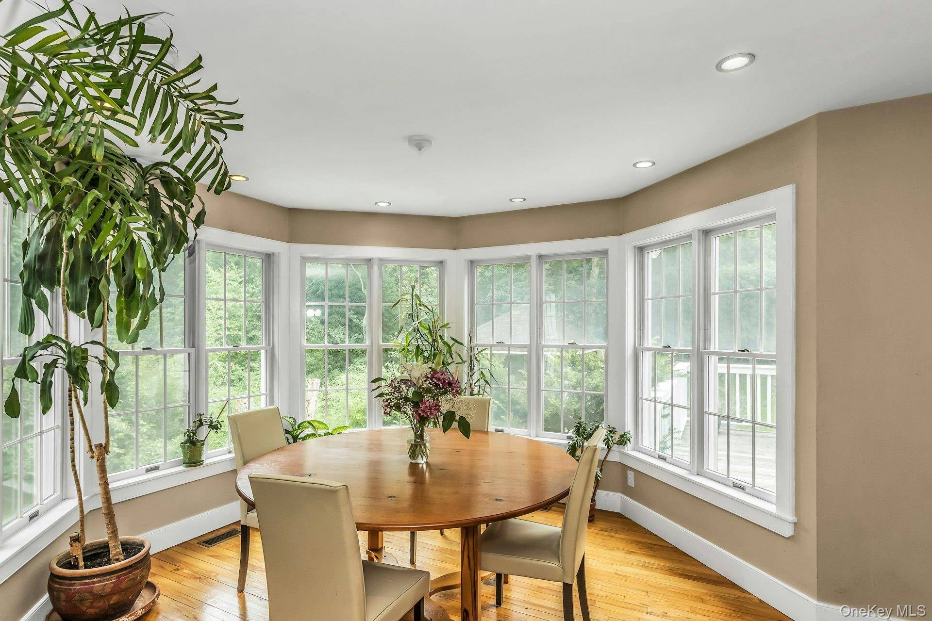 Casa de 4 Dormitorios en Venta en Hampton Bays - Nueva York - EE. UU. - 8