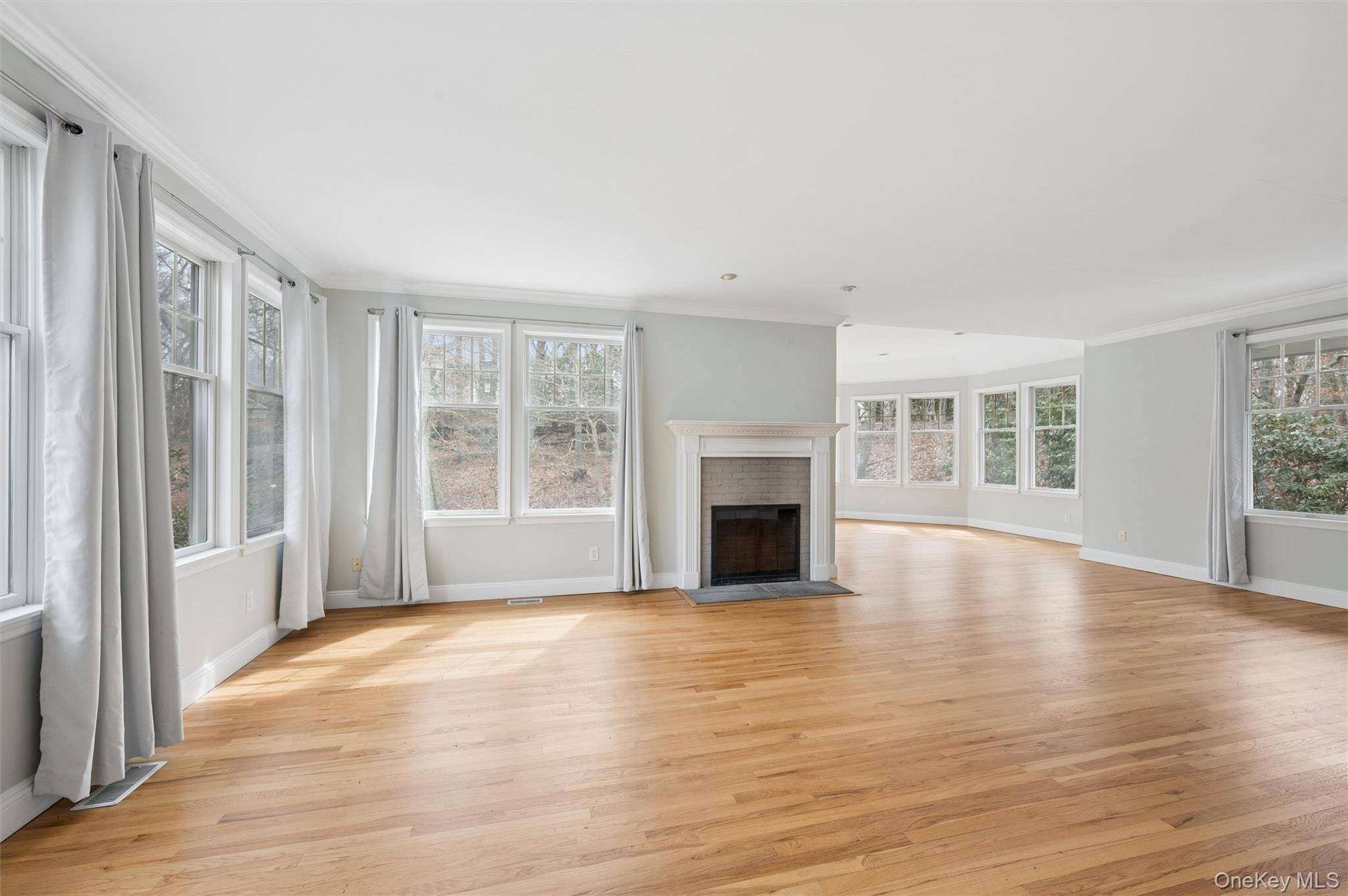 Casa de 4 Dormitorios en Venta en Hampton Bays - Nueva York - EE. UU. - 7
