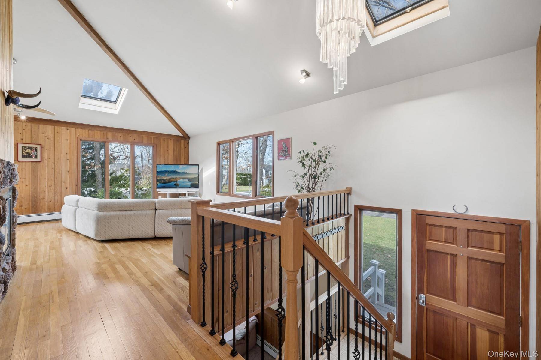 Casa de 4 Dormitorios en Venta en Hampton Bays - Nueva York - EE. UU. - 2