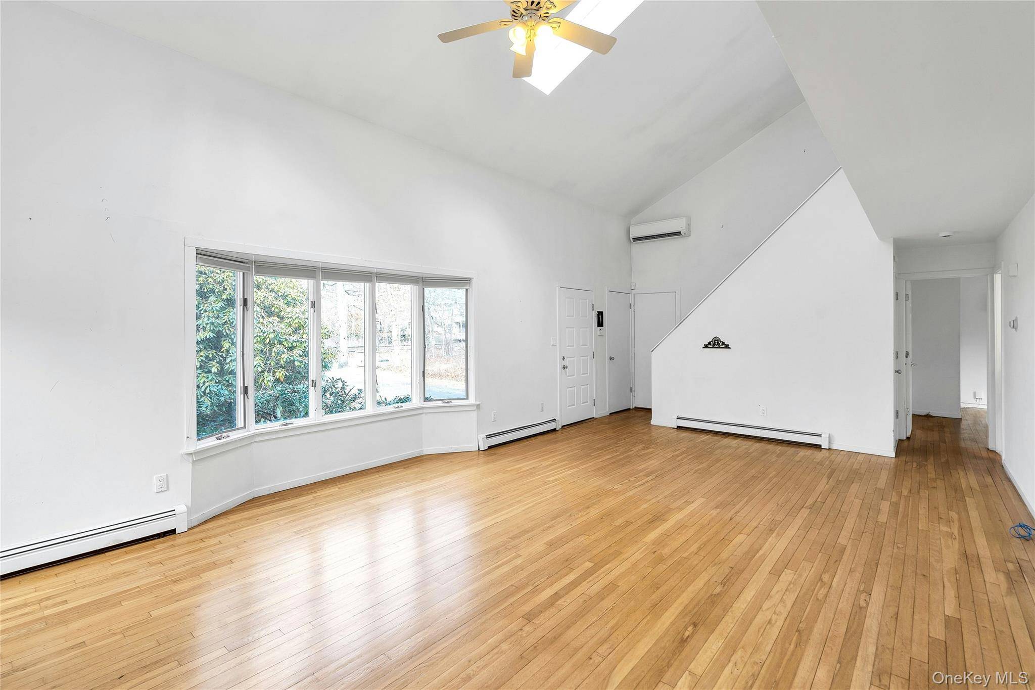 Casa de 4 Dormitorios en Venta en Hampton Bays - Nueva York - EE. UU. - 6