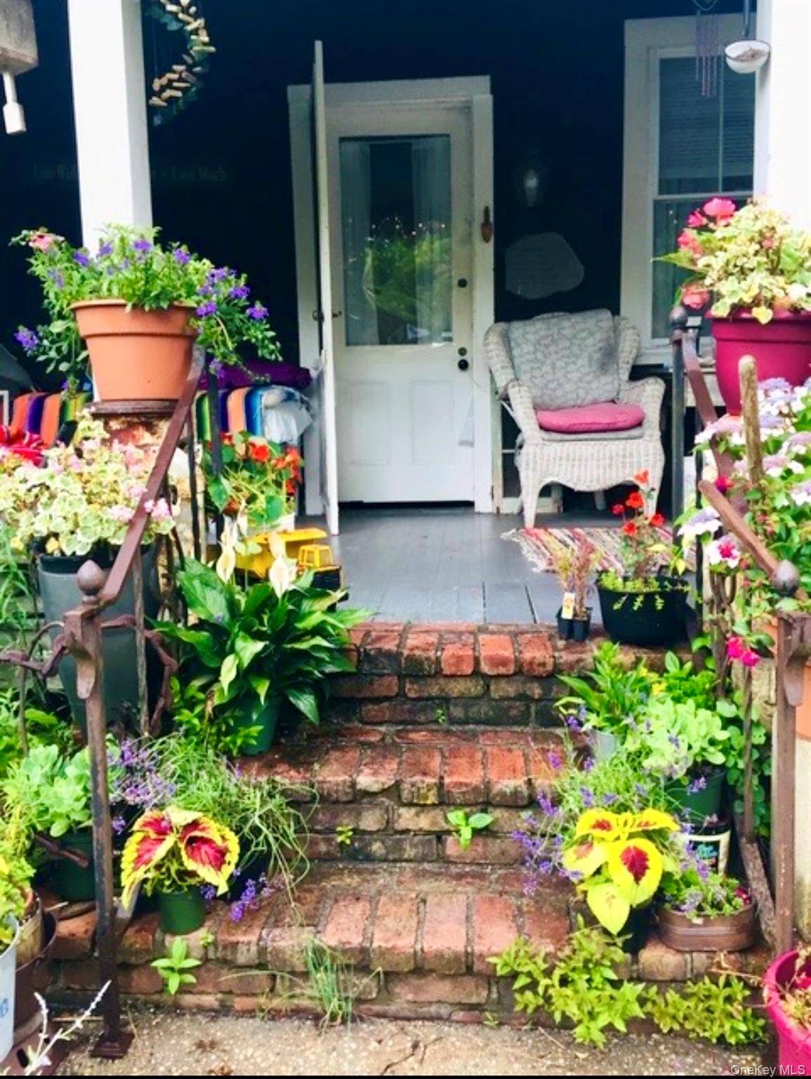 Casa de 4 Dormitorios en Venta en Hampton Bays - Nueva York - EE. UU. - 1