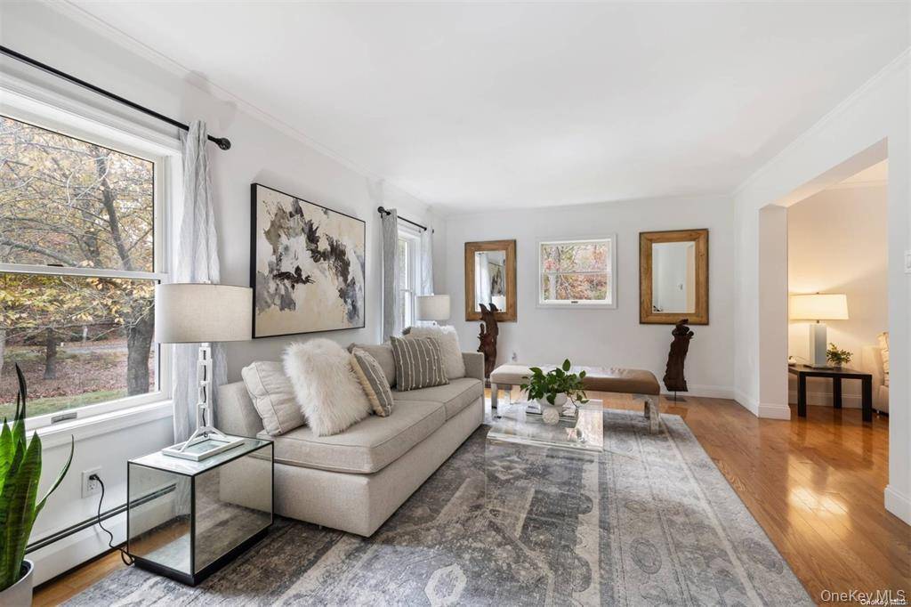 Casa de 4 Dormitorios en Venta en Hampton Bays - Nueva York - EE. UU. - 2