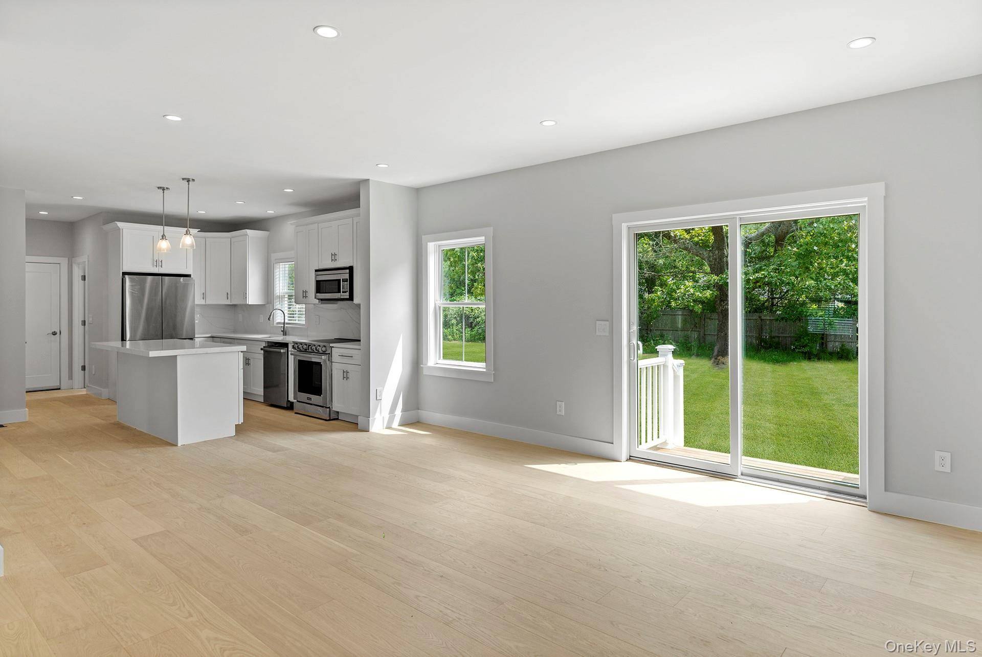 Casa de 4 Dormitorios en Venta en Hampton Bays - Nueva York - EE. UU. - 6