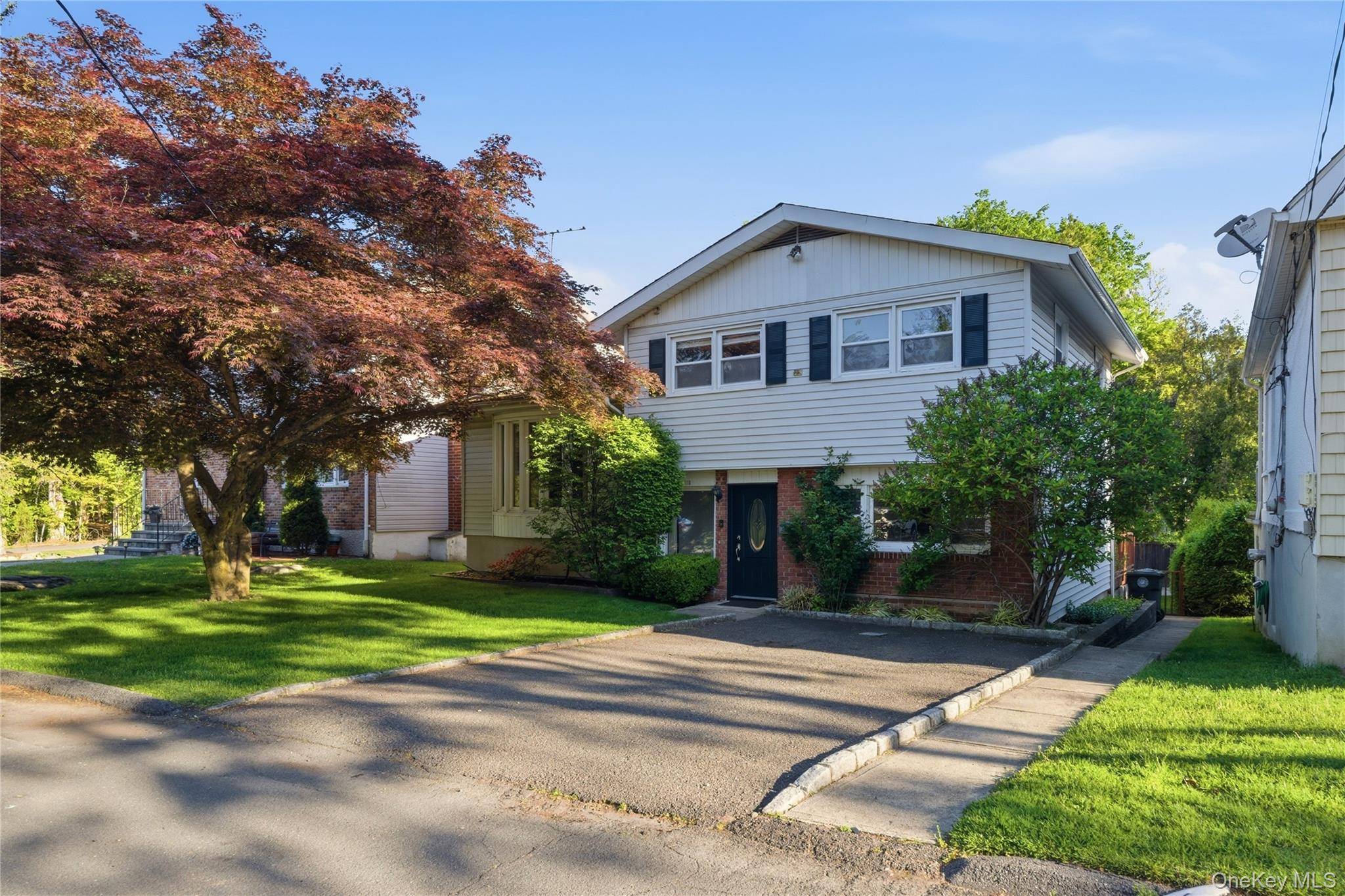 Casa de 4 Dormitorios en Venta en Harrison - Nueva York - EE. UU. - 1