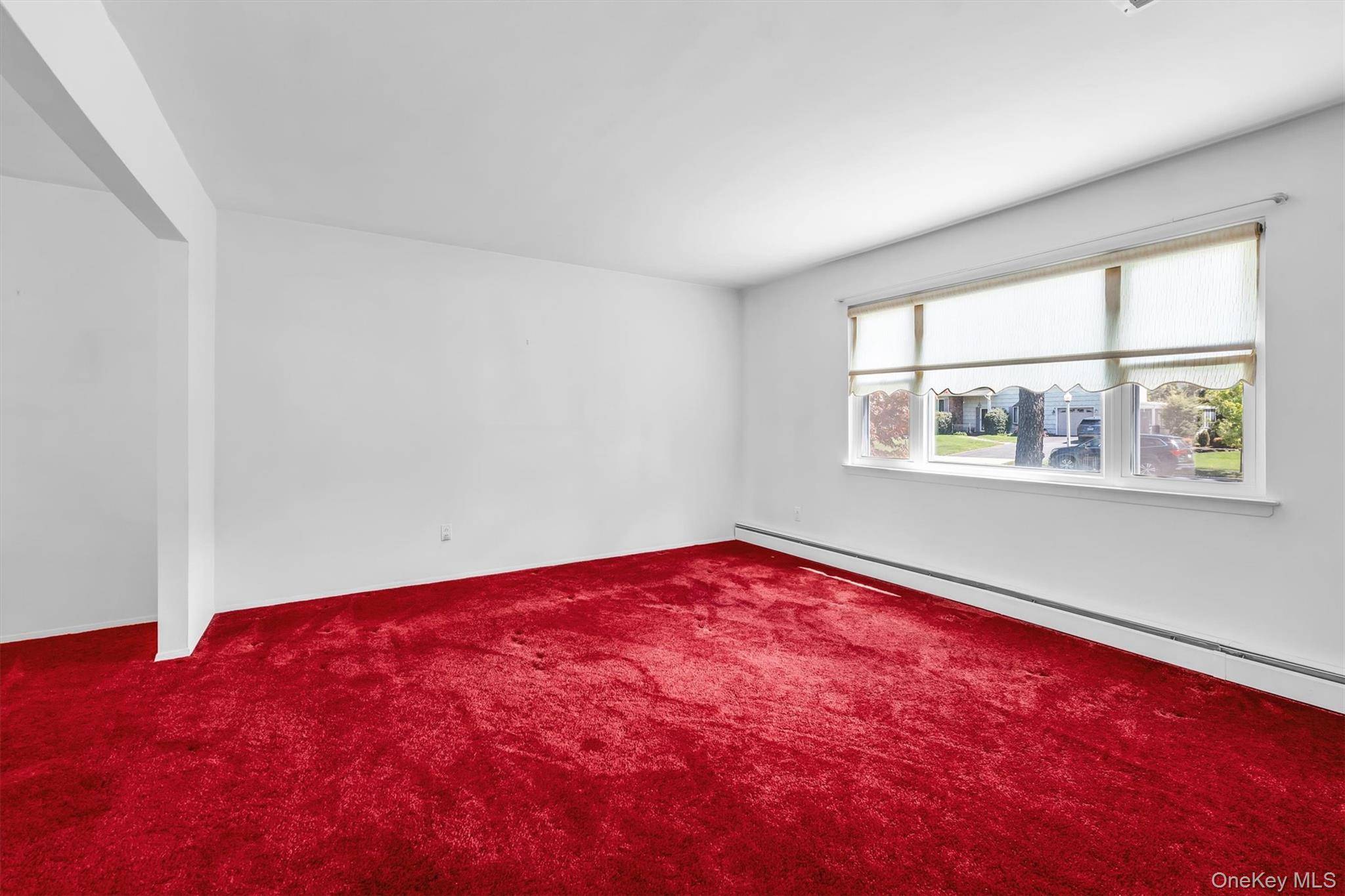 Casa de 4 Dormitorios en Venta en Hauppauge - Nueva York - EE. UU. - 5