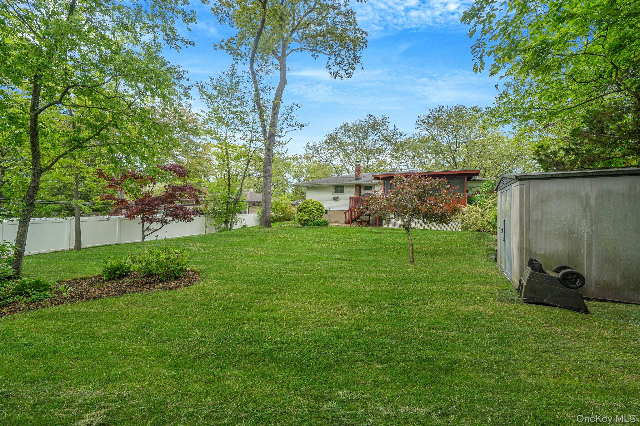 Casa com 4 Quartos à Venda em Hauppauge - Nova Iorque - EUA - 5