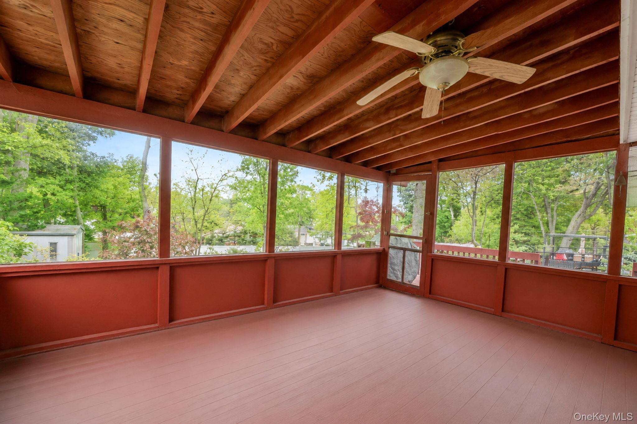 Casa com 4 Quartos à Venda em Hauppauge - Nova Iorque - EUA - 7